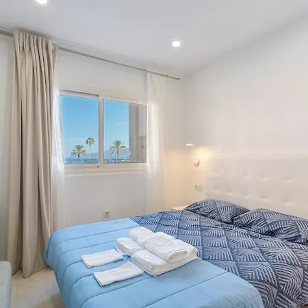 Martianez Luxury Vista 度假居 *